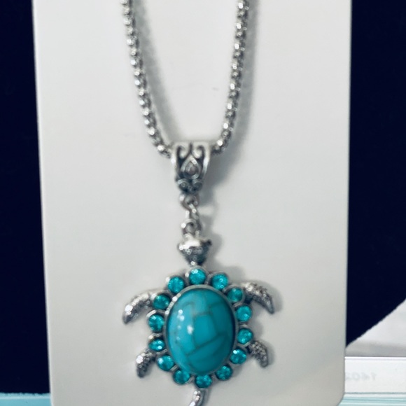 Turtle Earrings & Necklace - Picture 4 of 5